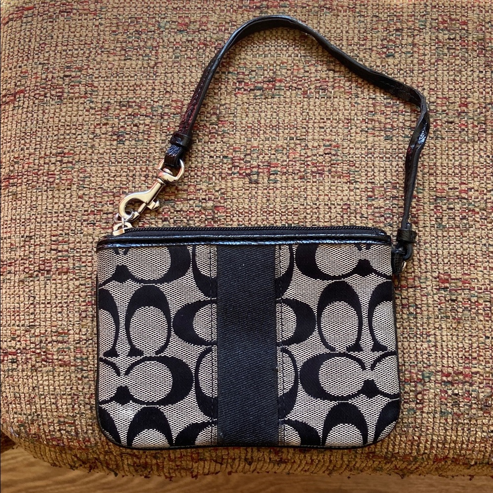 Women’s Black Coach Wristlet, Purse, Bag